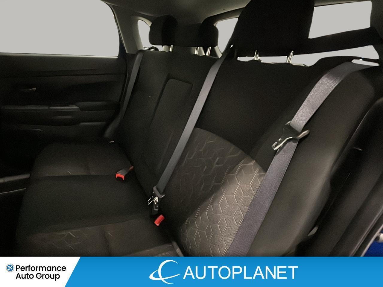2024 Mitsubishi RVR SE AWD, Back Up Cam, Heated Seats, Apple CarPlay! Photo