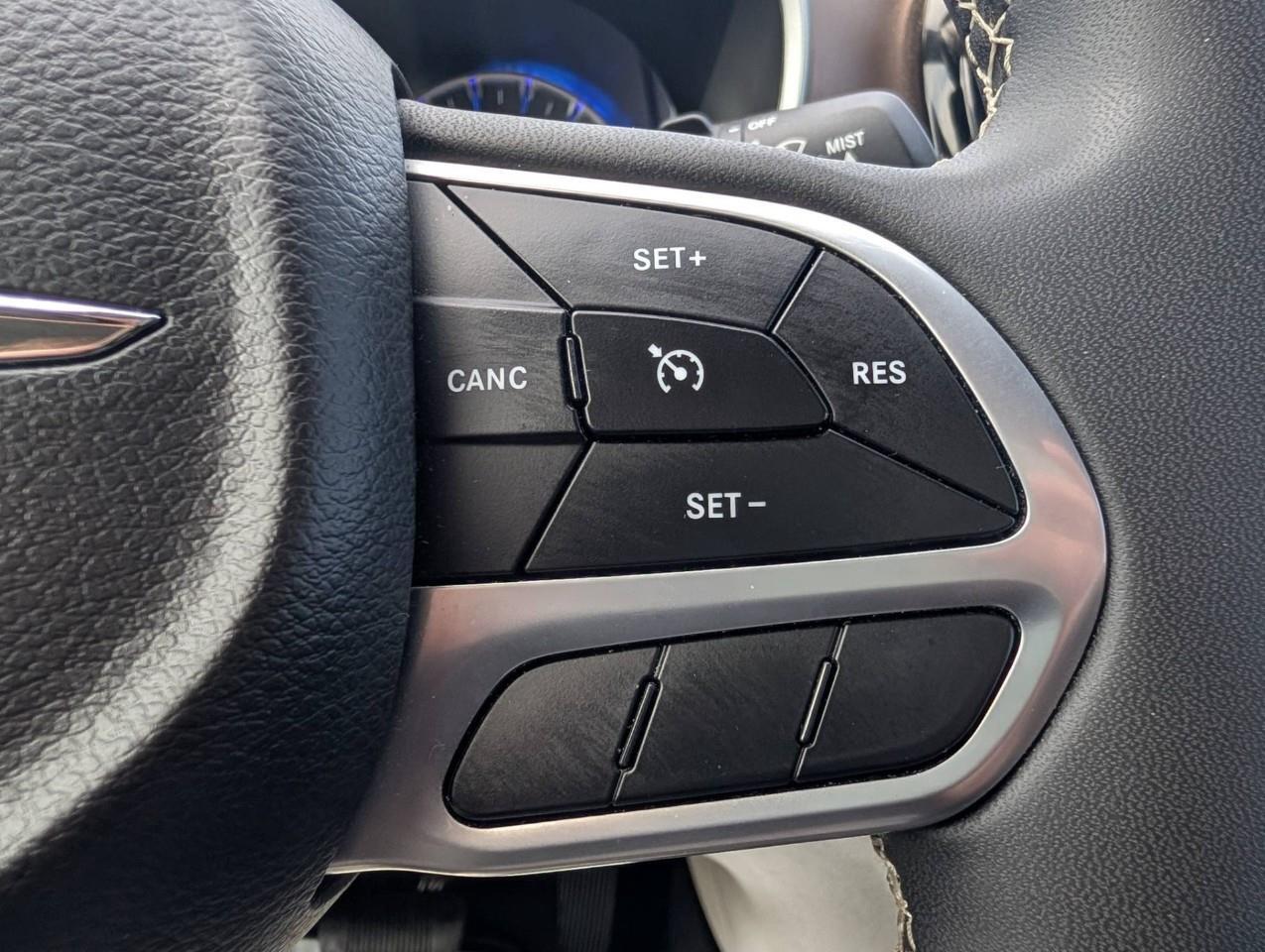 2024 Chrysler Grand Caravan SXT 7 Passenger Photo