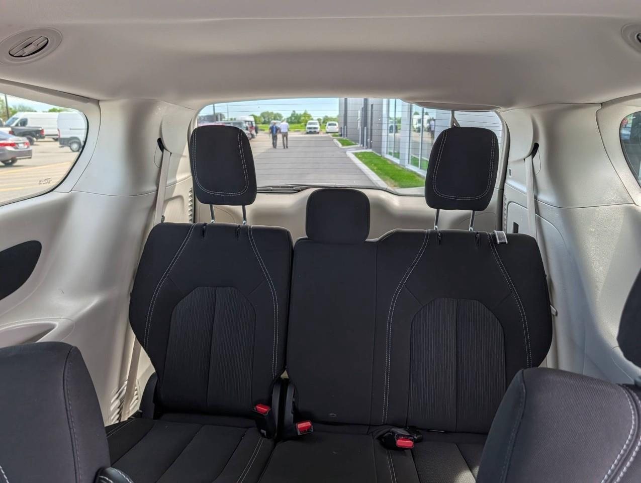 2024 Chrysler Grand Caravan SXT 7 Passenger Photo