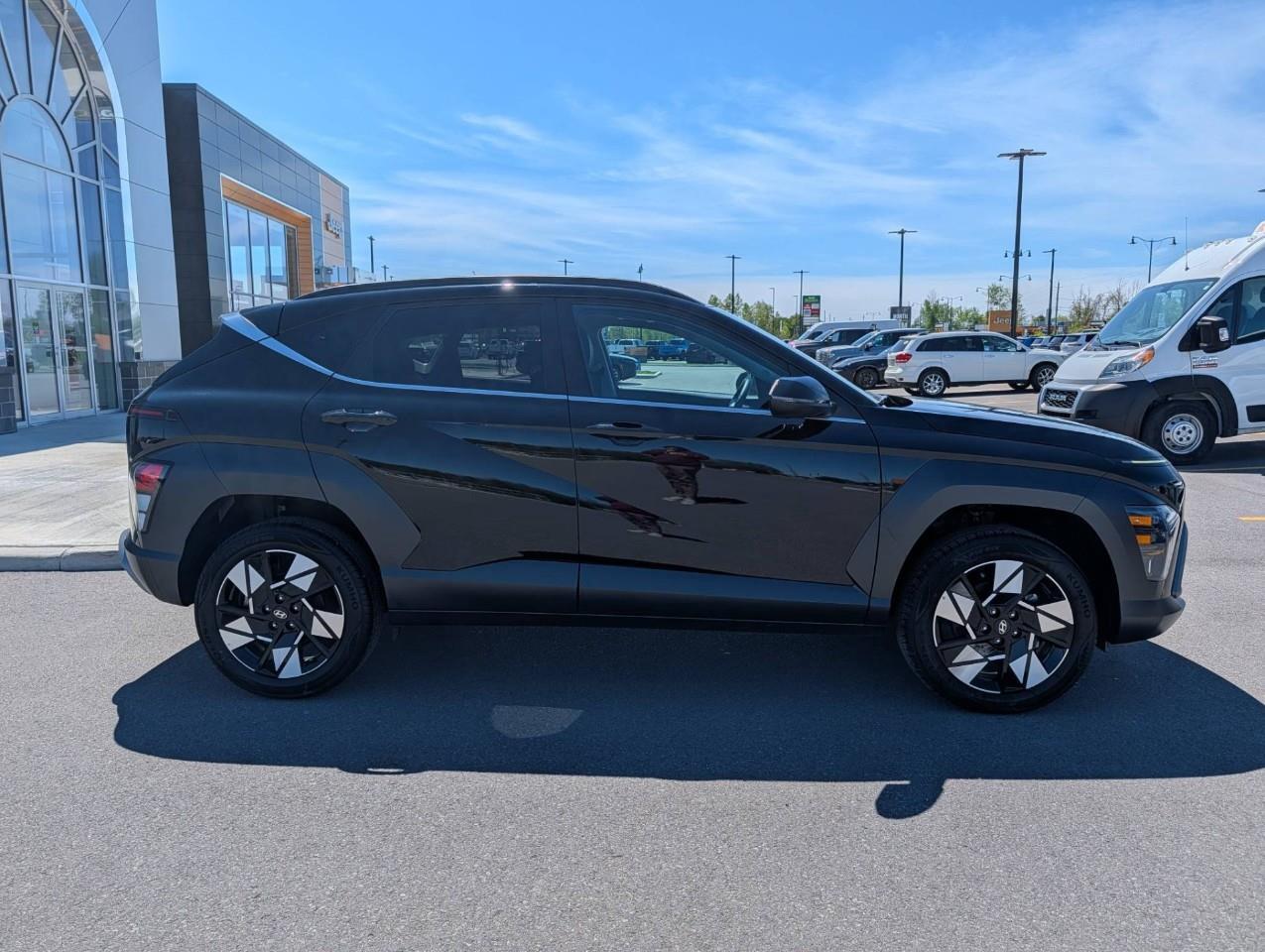 2025 Hyundai KONA 2.0L Preferred w/Trend Package NO ACCIDENTS Photo