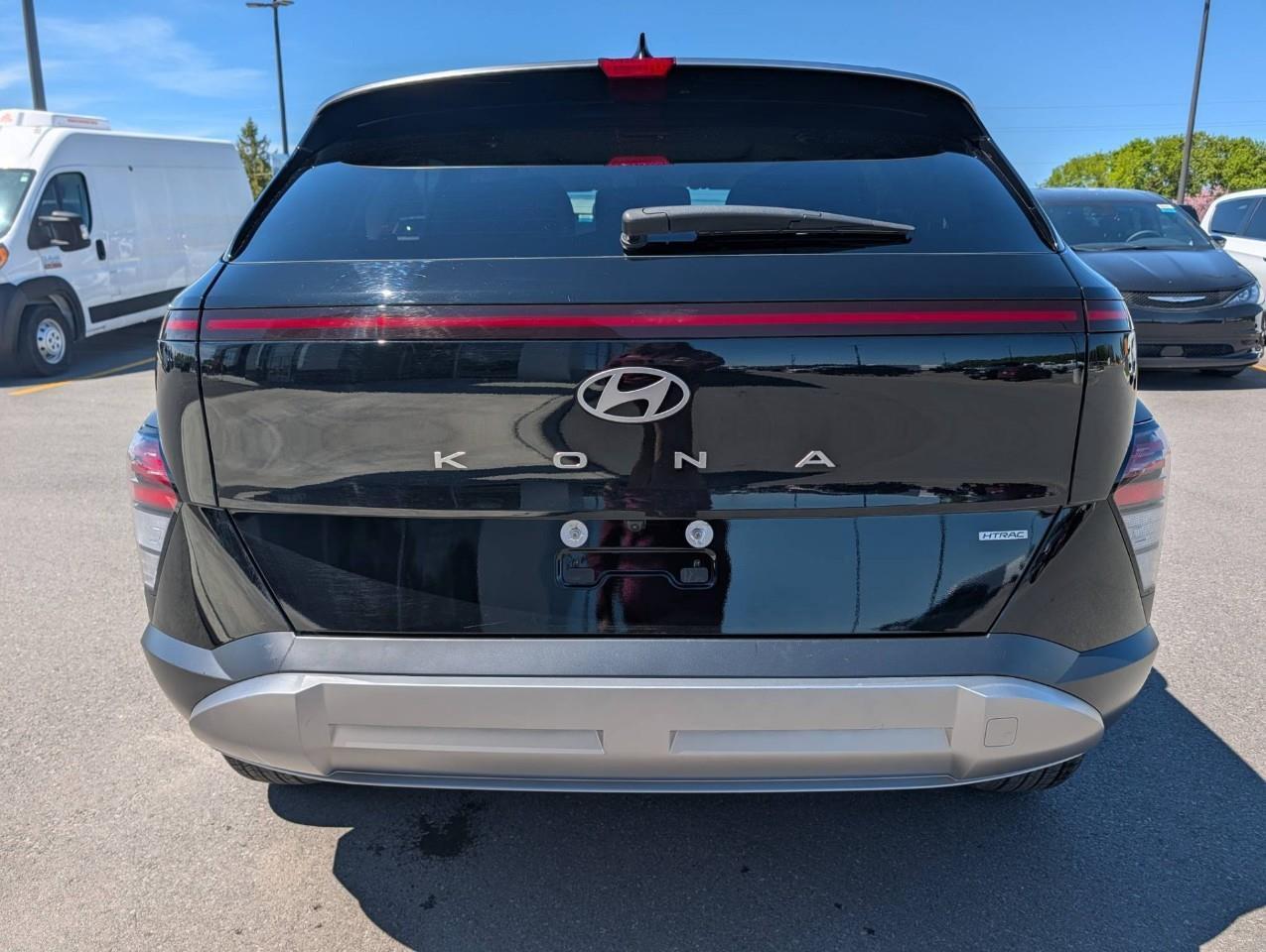 2025 Hyundai KONA 2.0L Preferred w/Trend Package NO ACCIDENTS Photo