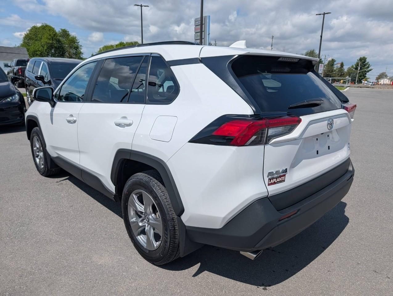 2025 Toyota RAV4 XLE No Accidents Photo