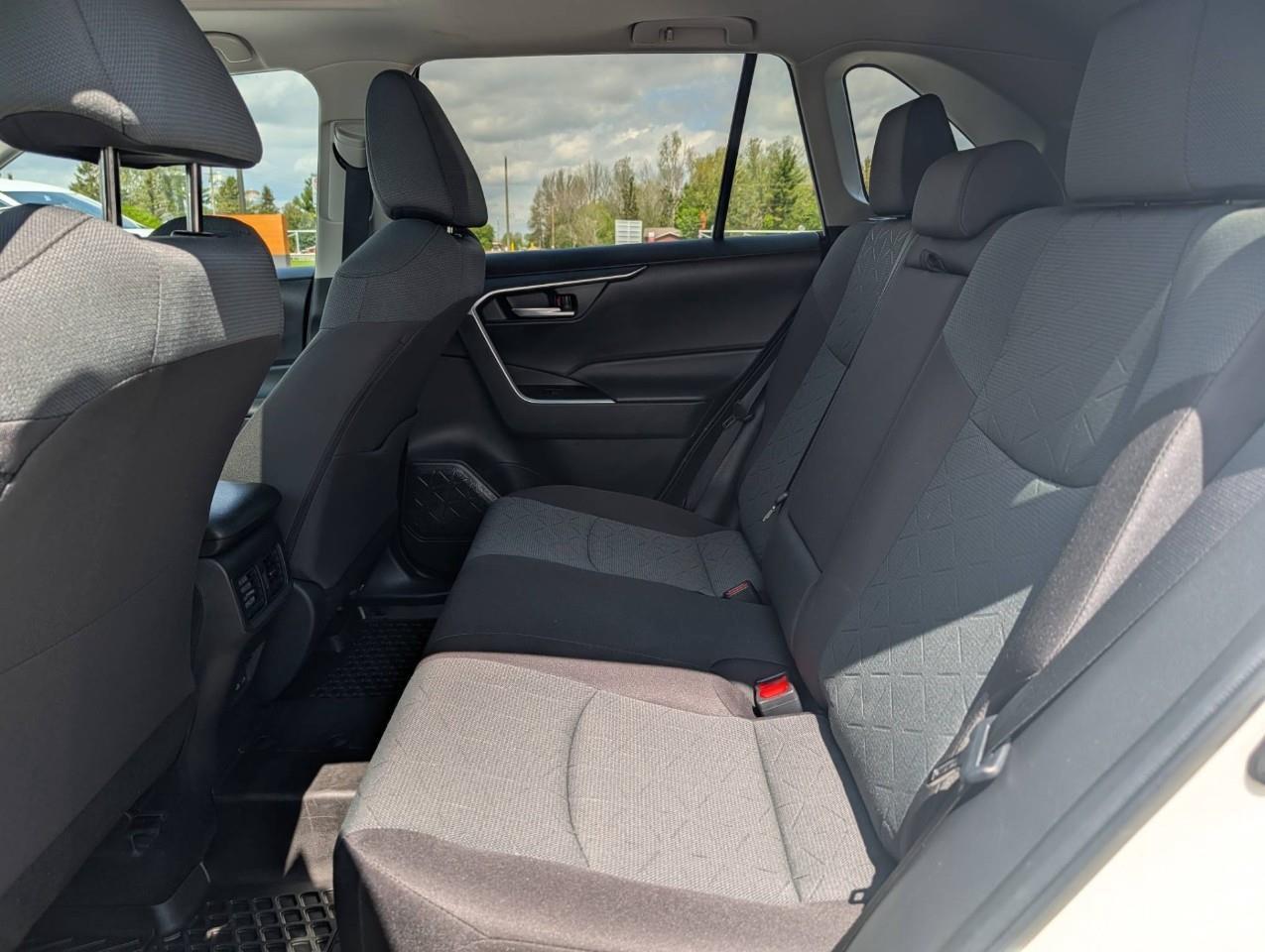 2025 Toyota RAV4 XLE No Accidents Photo