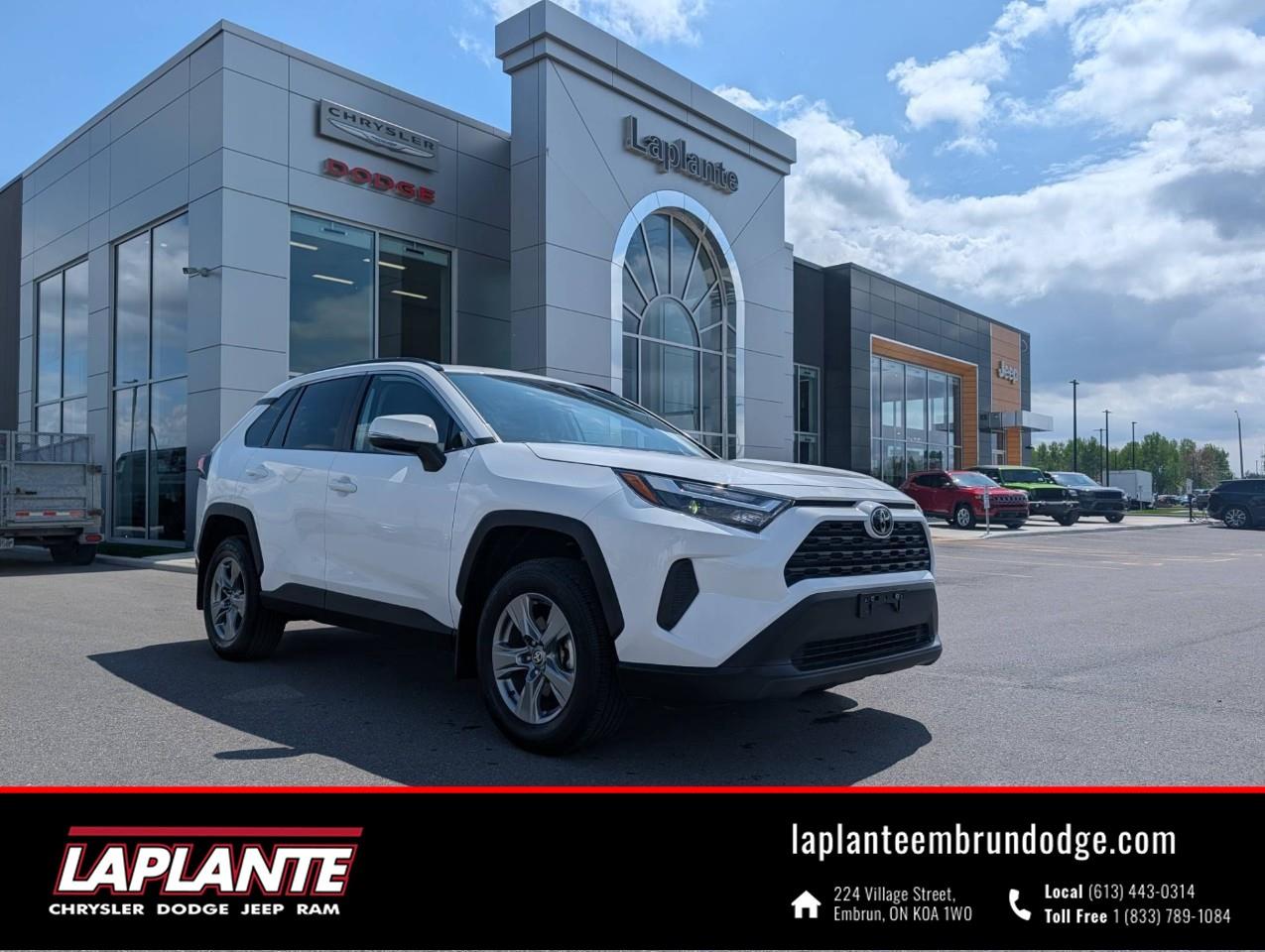 2025 Toyota RAV4 XLE No Accidents Photo0