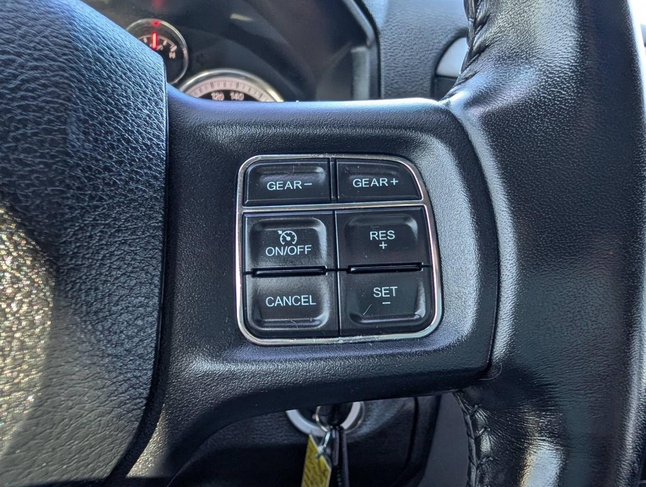 2022 RAM 1500 Classic Tradesman NO ACCIDENTS Photo