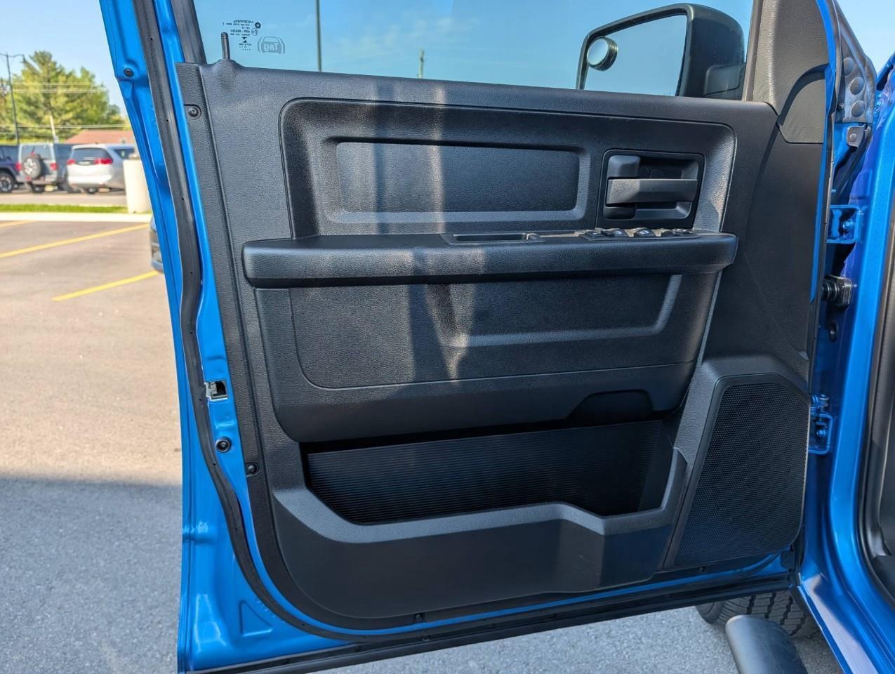 2022 RAM 1500 Classic Tradesman NO ACCIDENTS Photo