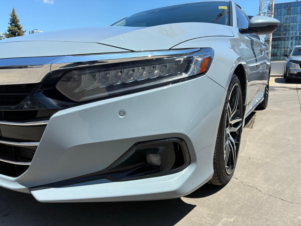 2021 Honda Accord Touring 2.0T 4dr Sedan Photo