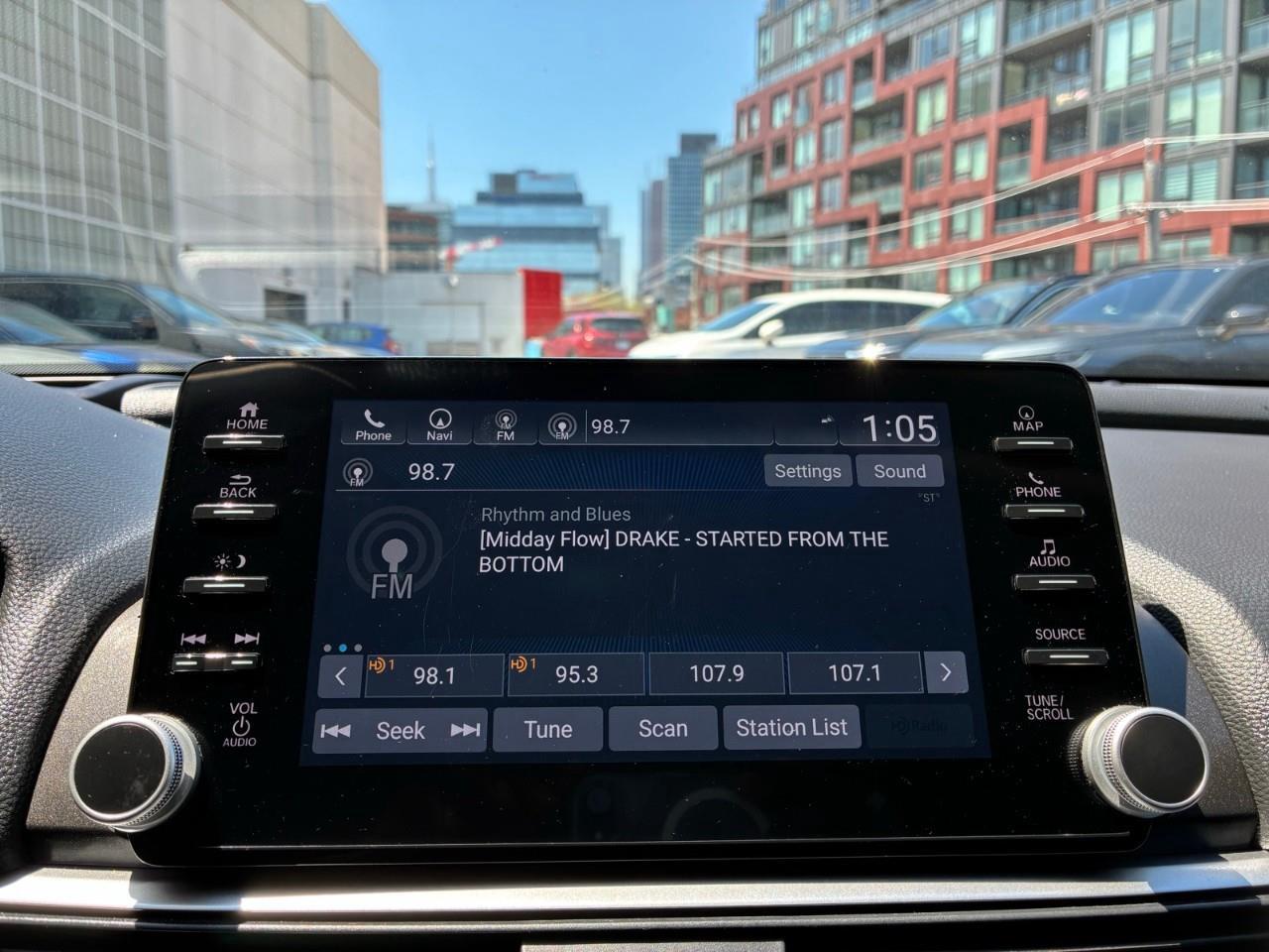 2021 Honda Accord Touring 2.0T 4dr Sedan Photo