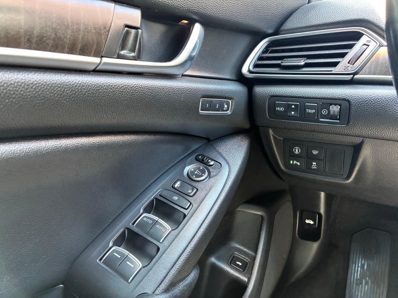 2021 Honda Accord Touring 2.0T 4dr Sedan Photo