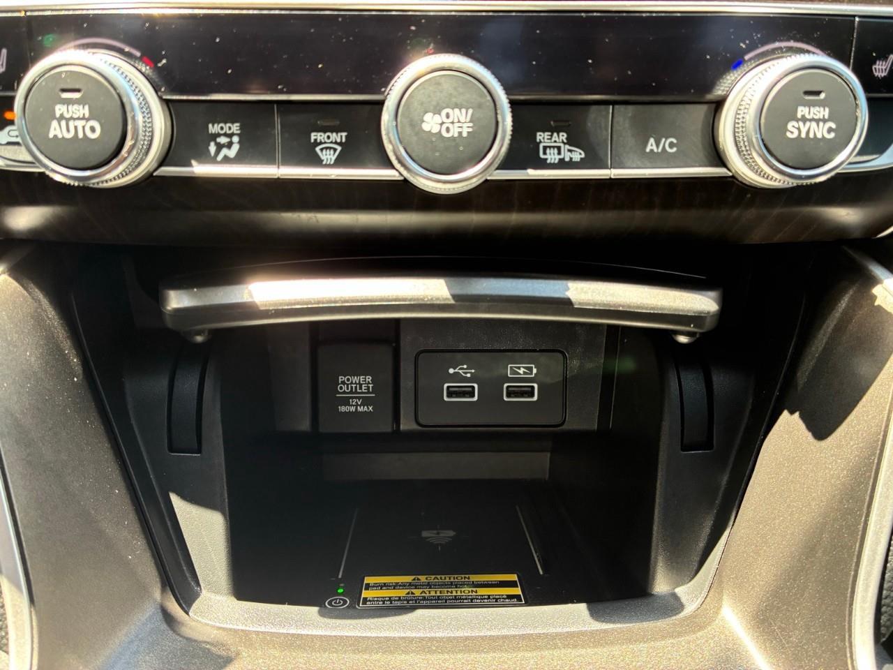 2021 Honda Accord Touring 2.0T 4dr Sedan Photo