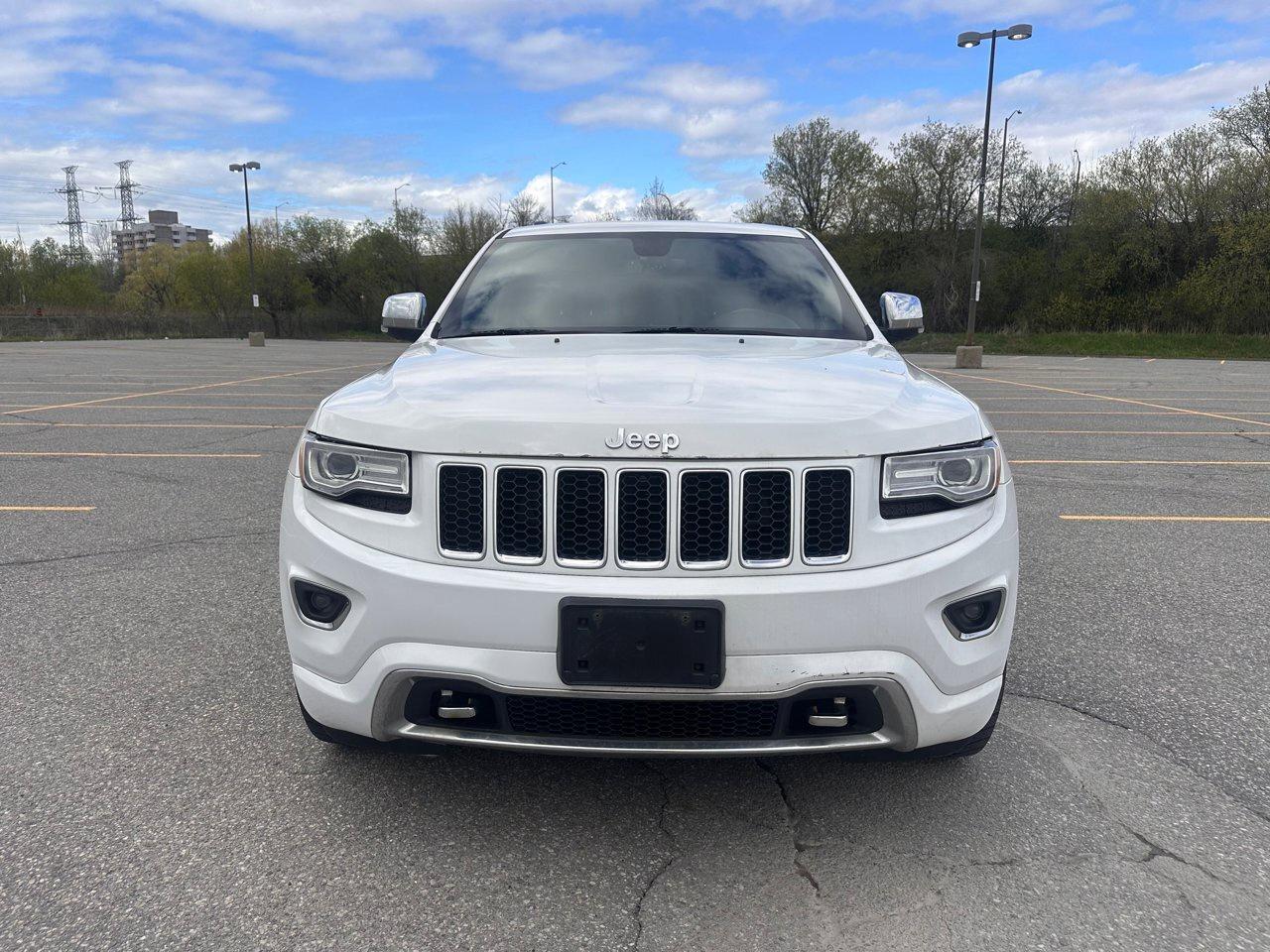 2015 Jeep Grand Cherokee Overland Photo
