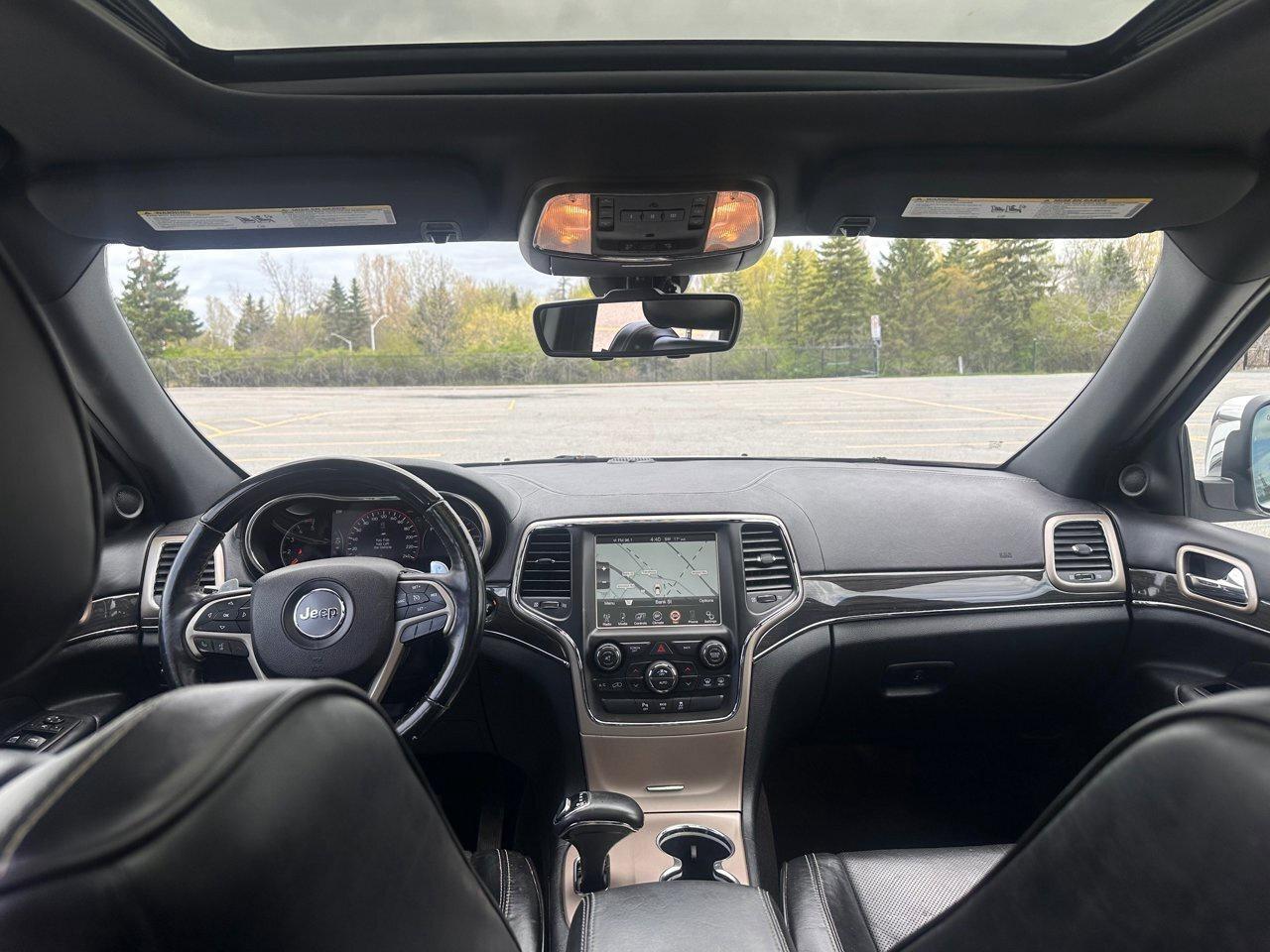 2015 Jeep Grand Cherokee Overland Photo