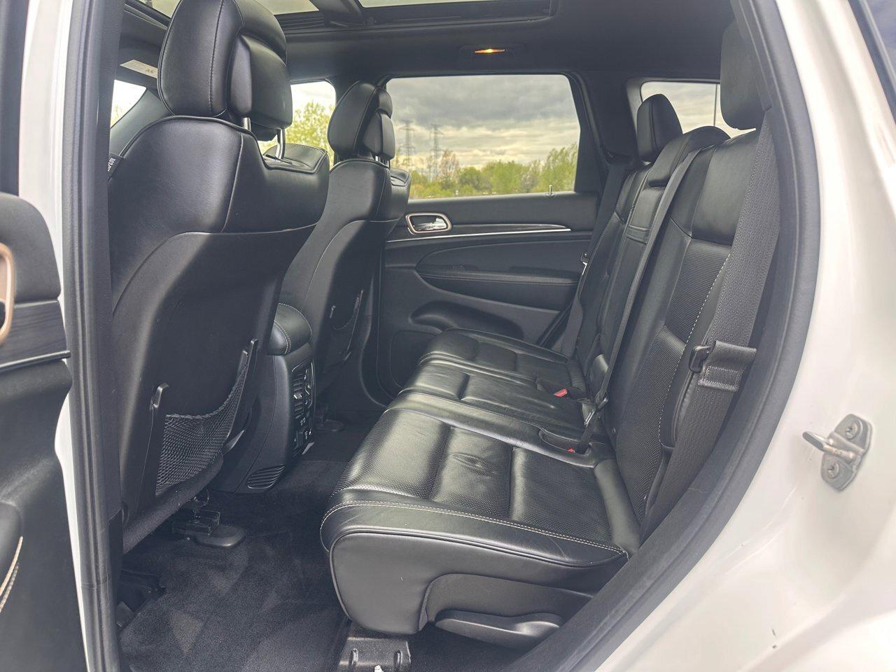 2015 Jeep Grand Cherokee Overland Photo