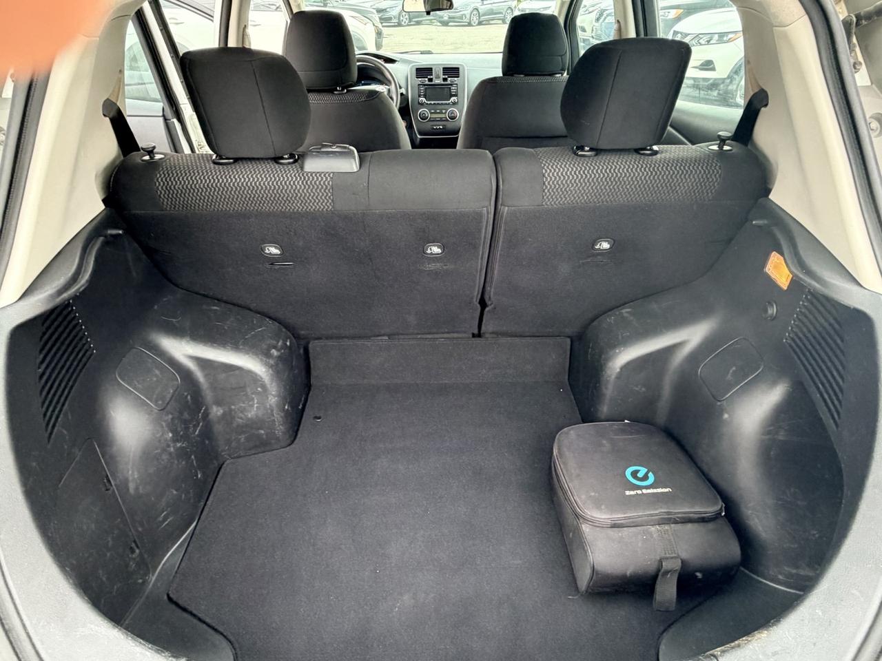 2017 Nissan Leaf S Pearl white   Rev Cam   Htd Seats Photo