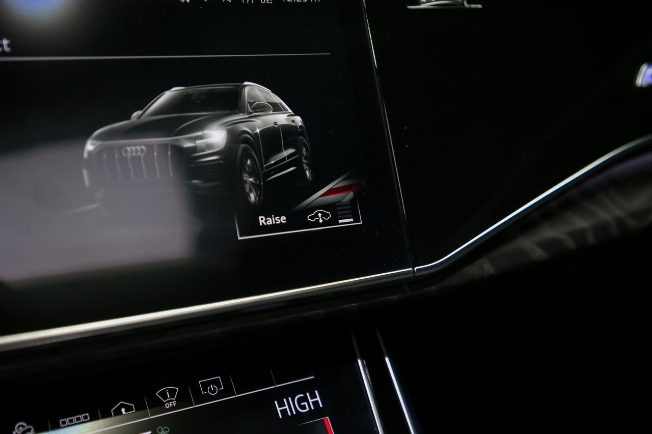 2022 Audi Q8 TECHNIK S-LINE QUATTRO SERV.RECS LOADED ADAPTIVCRZ Photo