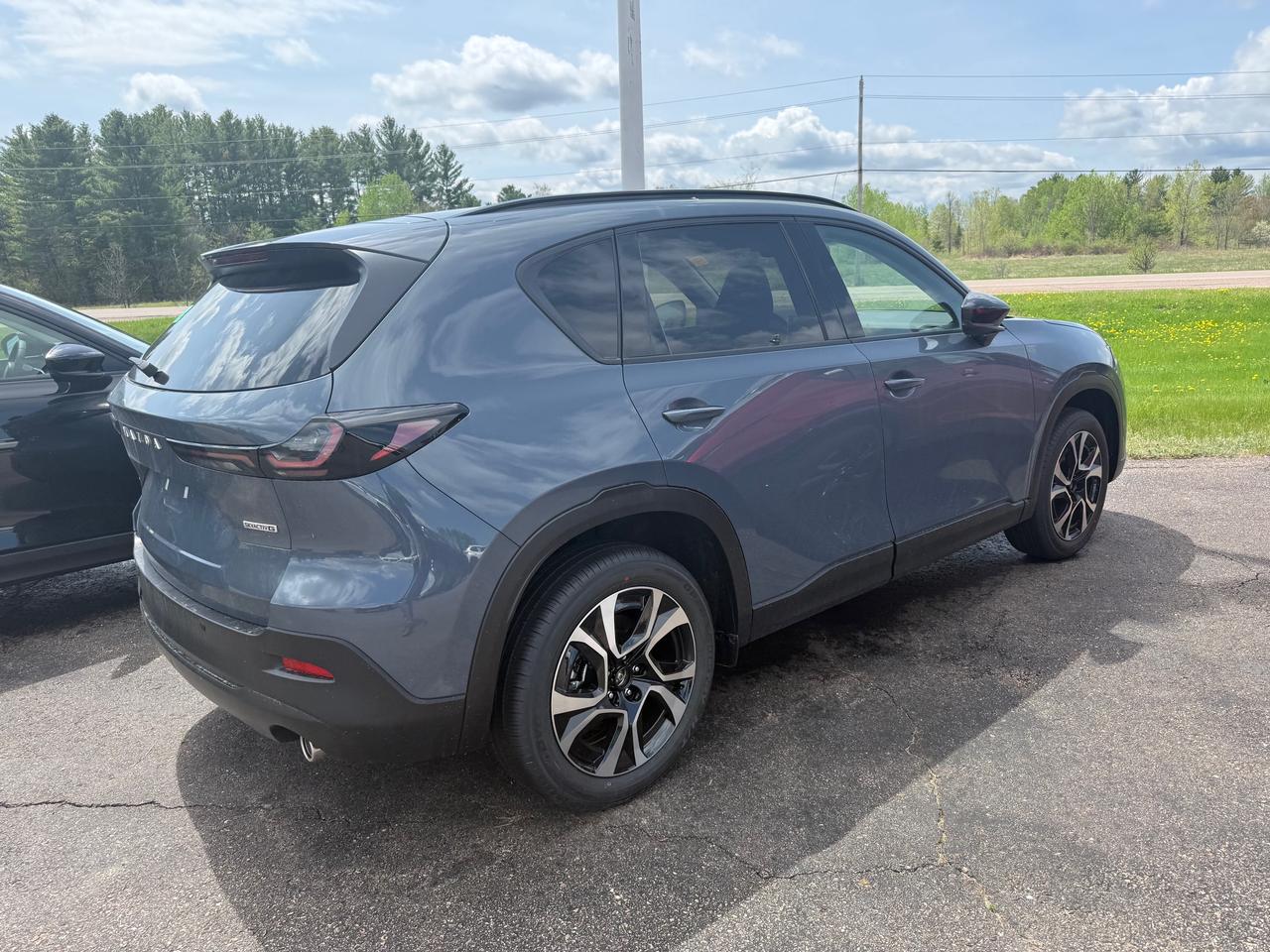 2026 Mazda CX-5 GS 4dr i-ACTIV All-Wheel Drive Sport Utility Photo2
