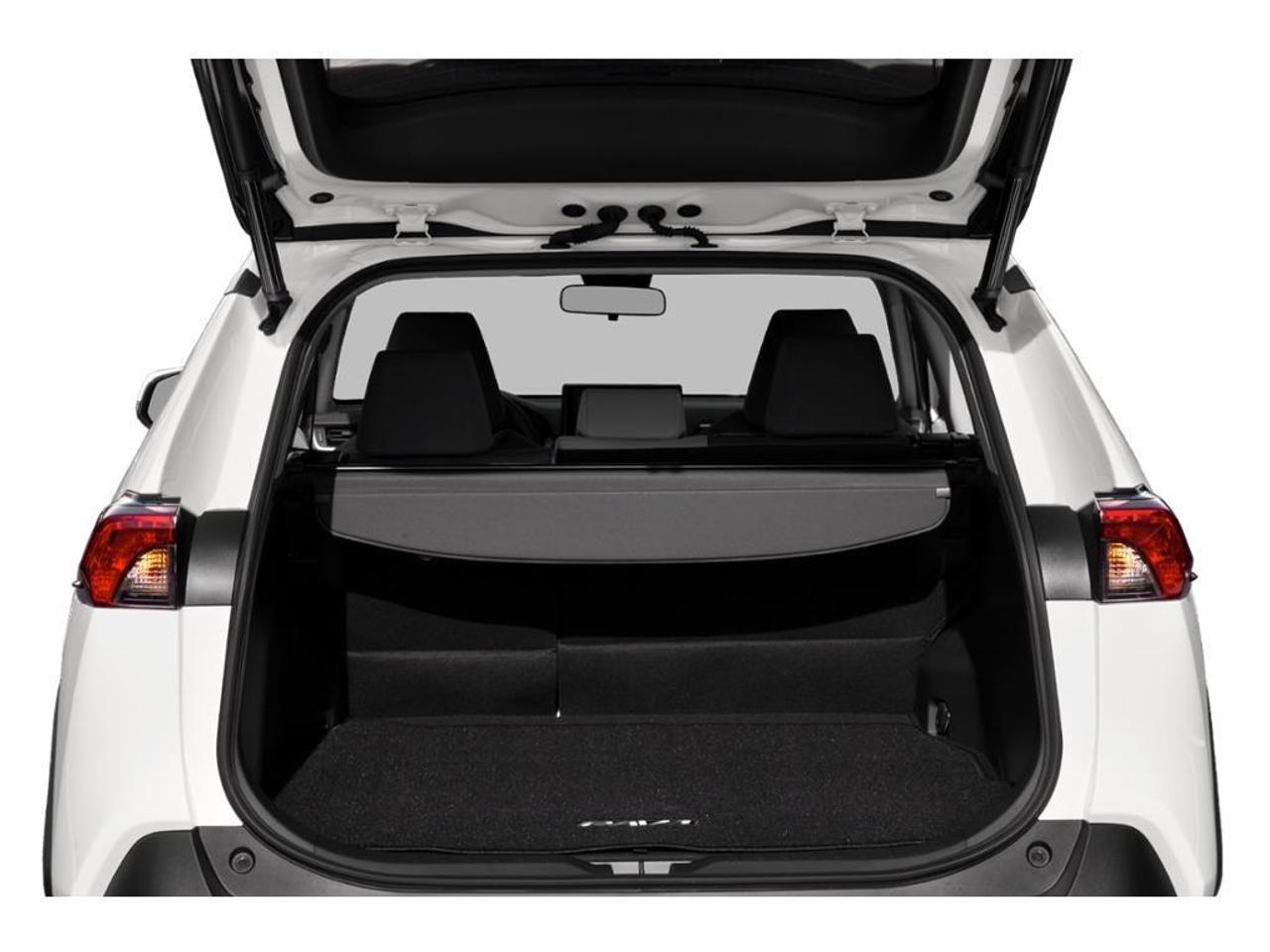 2021 Toyota RAV4 XLE Photo