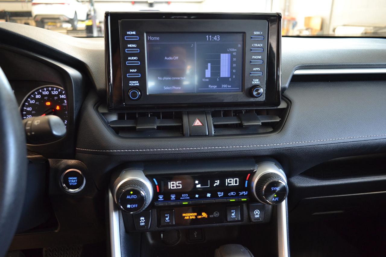 2021 Toyota RAV4 XLE Photo