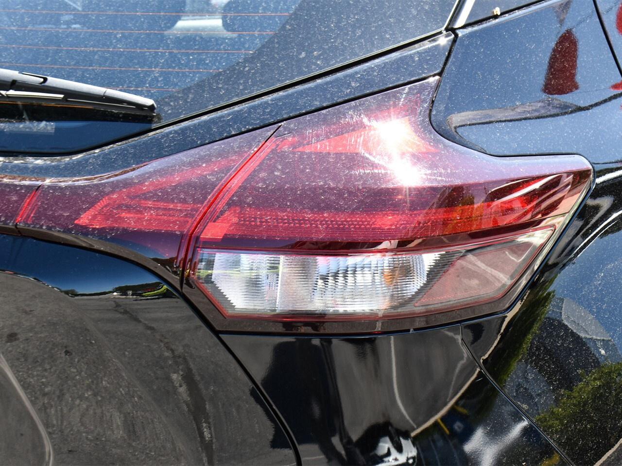 2024 Nissan Kicks REMOTE START, APPLE CARPLAY, BLIND SPOT ASSIST Photo