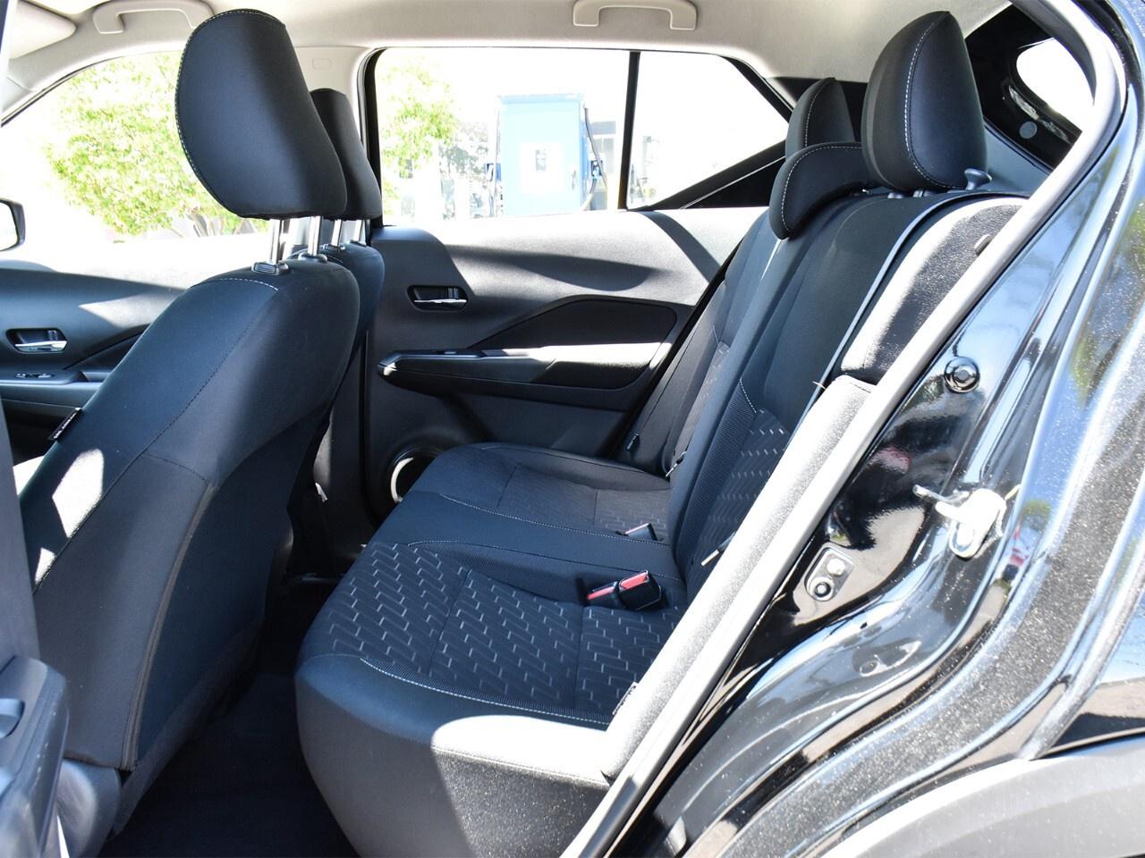2024 Nissan Kicks REMOTE START, APPLE CARPLAY, BLIND SPOT ASSIST Photo