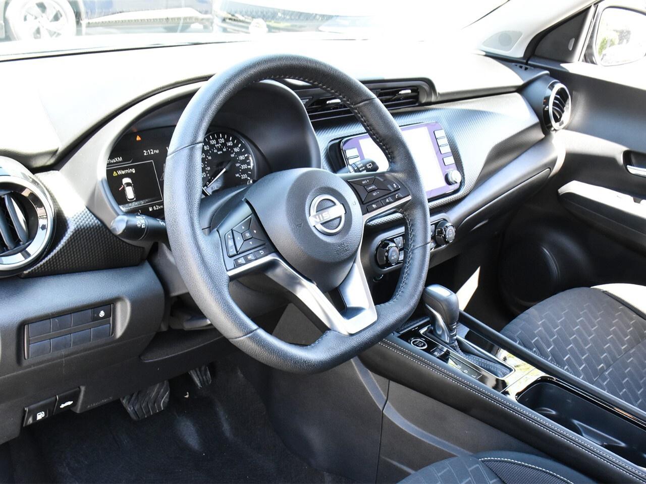 2024 Nissan Kicks REMOTE START, APPLE CARPLAY, BLIND SPOT ASSIST Photo