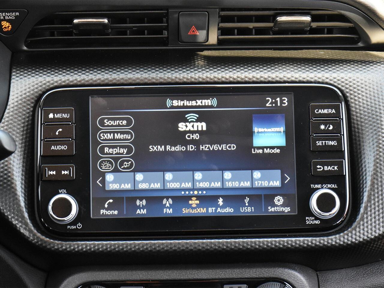2024 Nissan Kicks REMOTE START, APPLE CARPLAY, BLIND SPOT ASSIST Photo