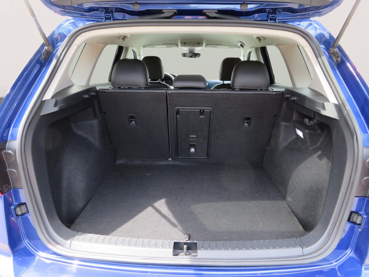 2024 Volkswagen Taos SE Photo