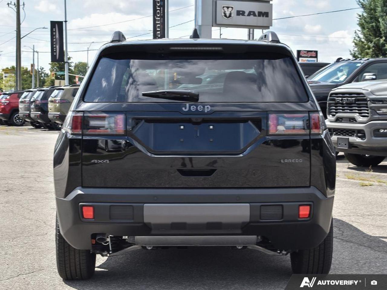 2026 Jeep Cherokee Laredo/Limited 4dr 4x4 Photo