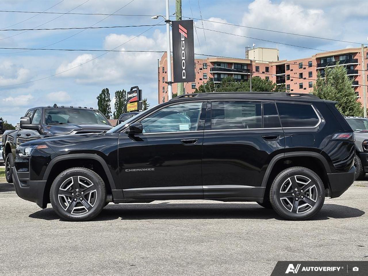 2026 Jeep Cherokee Laredo/Limited 4dr 4x4 Photo