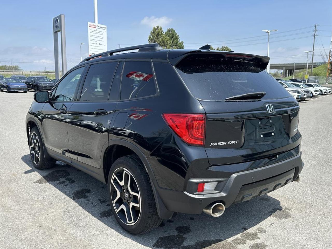2023 Honda Passport Touring AWD - Clean CarFax! Photo