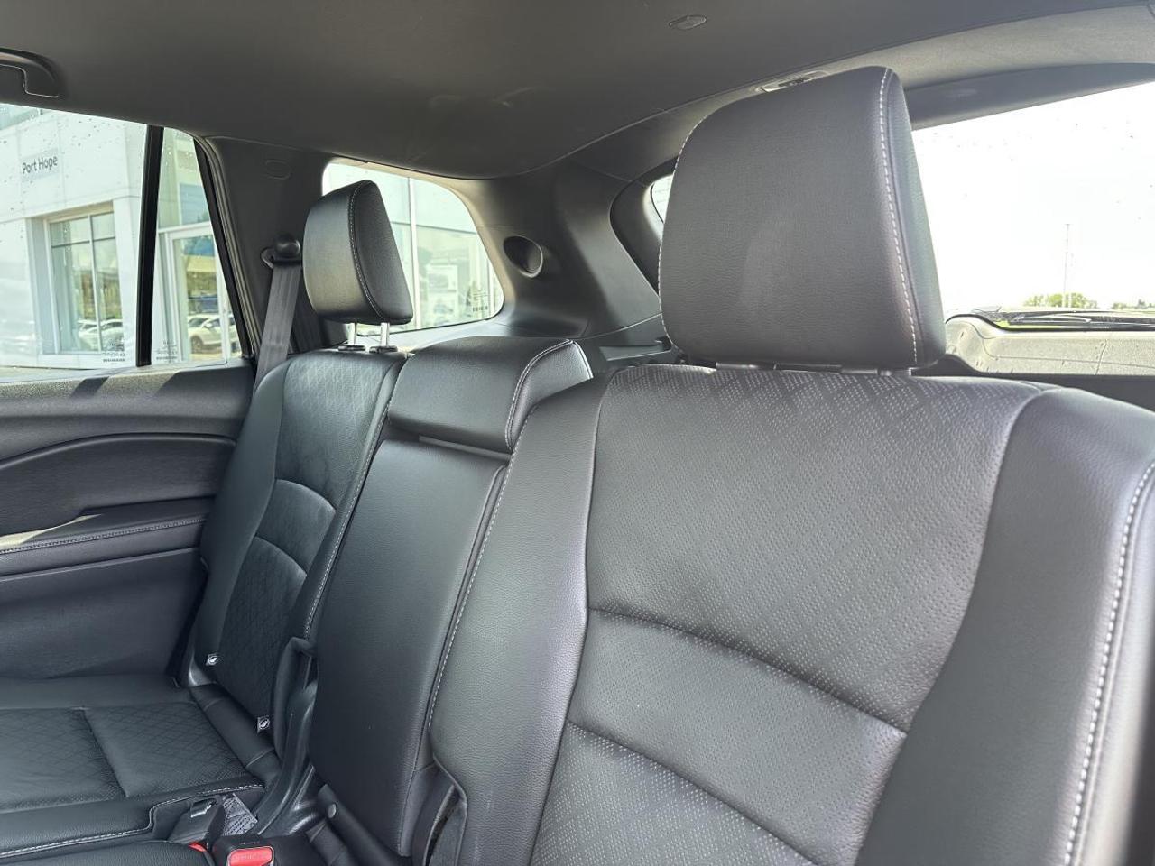 2023 Honda Passport Touring AWD - Clean CarFax! Photo