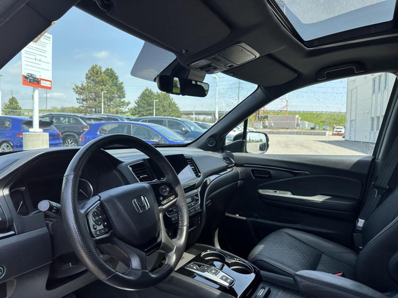 2023 Honda Passport Touring AWD - Clean CarFax! Photo