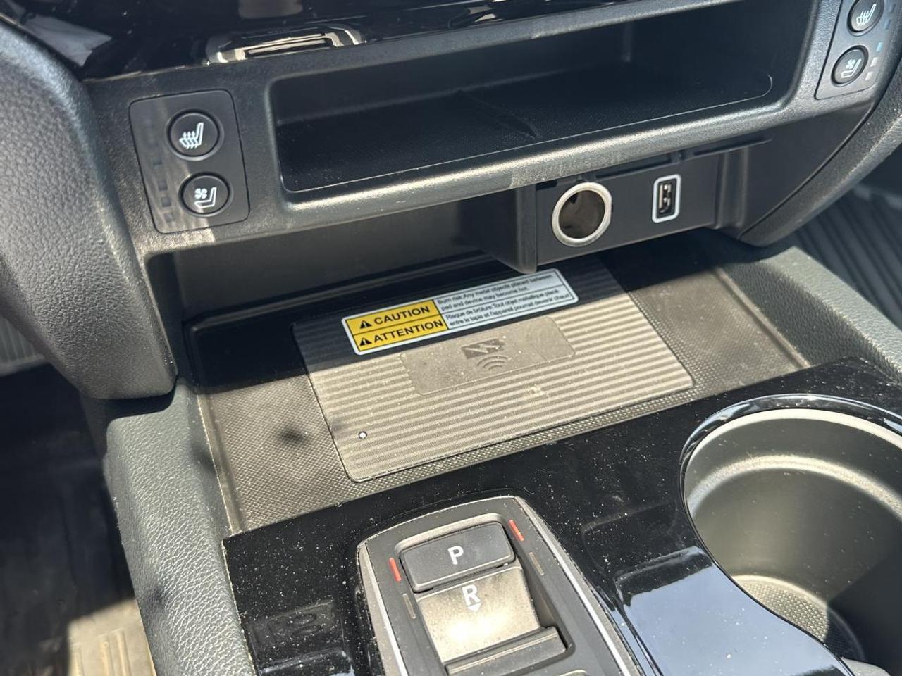 2023 Honda Passport Touring AWD - Clean CarFax! Photo