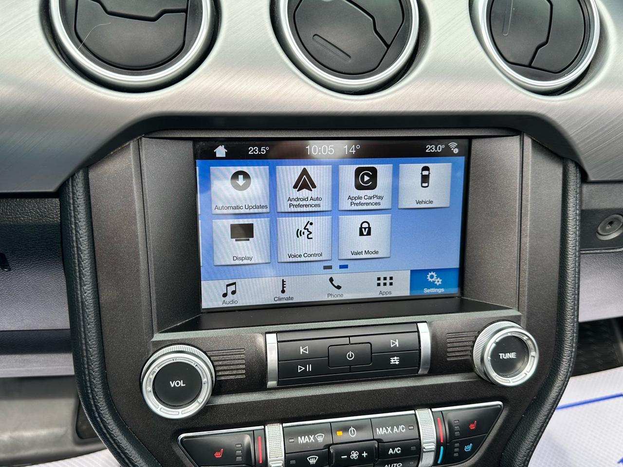 2019 Ford Mustang EcoBoost Convertible ~ LEATHER ~ CARPLAY ~ CERTIFI Photo