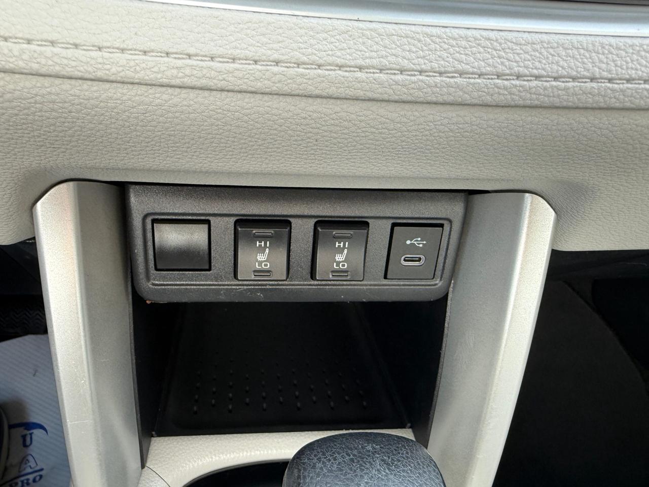 2024 Toyota Corolla Cross L FWD, ONE OWNER, NO ACCIDENT Photo