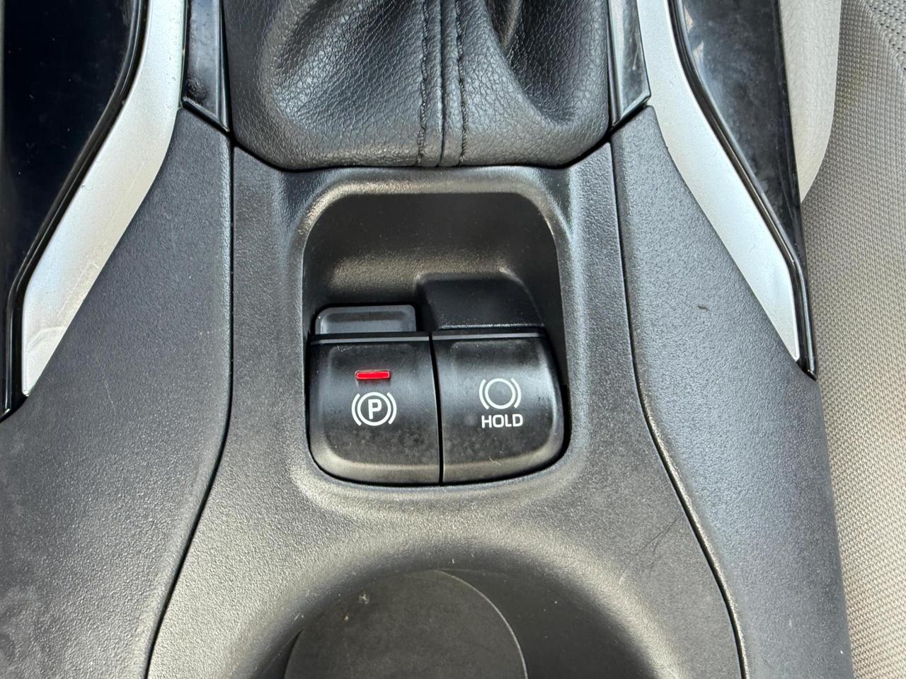 2024 Toyota Corolla Cross L FWD, ONE OWNER, NO ACCIDENT Photo