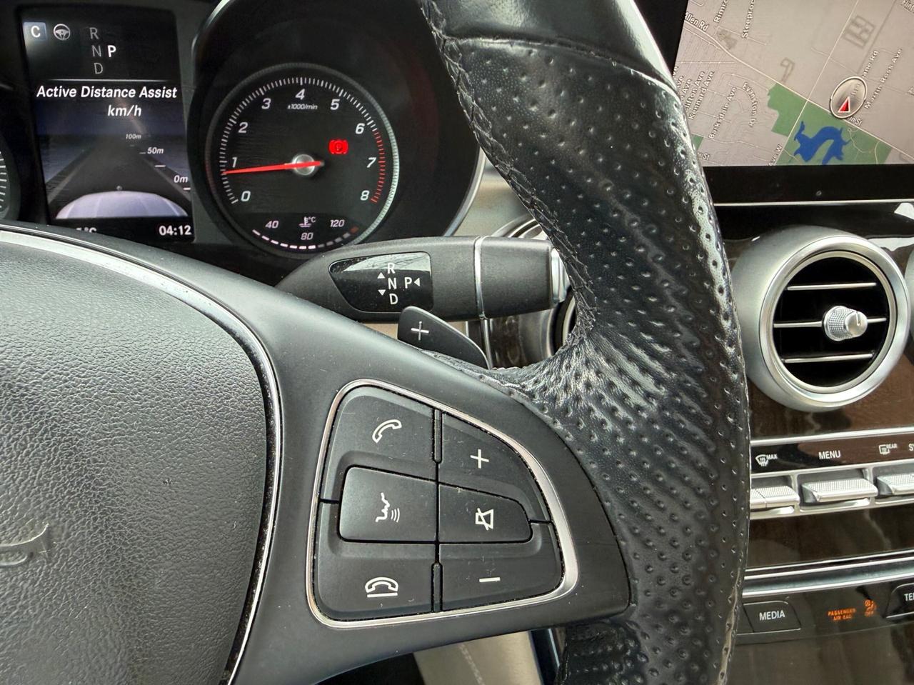 2019 Mercedes-Benz GLC-Class GLC 300 4MATIC SUV, DISTRONIC + WITH PILOT STEERIN Photo