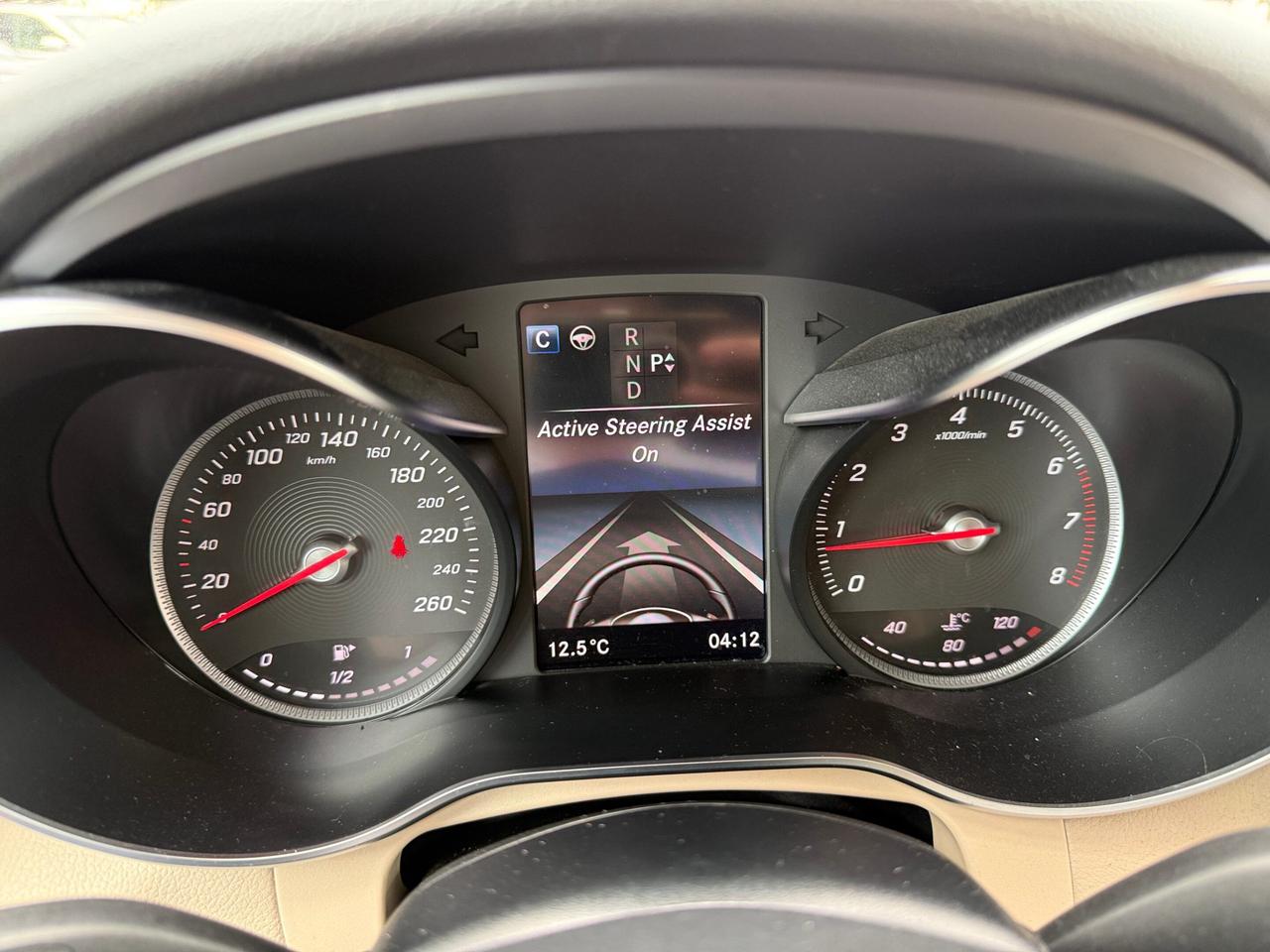 2019 Mercedes-Benz GLC-Class GLC 300 4MATIC SUV, DISTRONIC + WITH PILOT STEERIN Photo