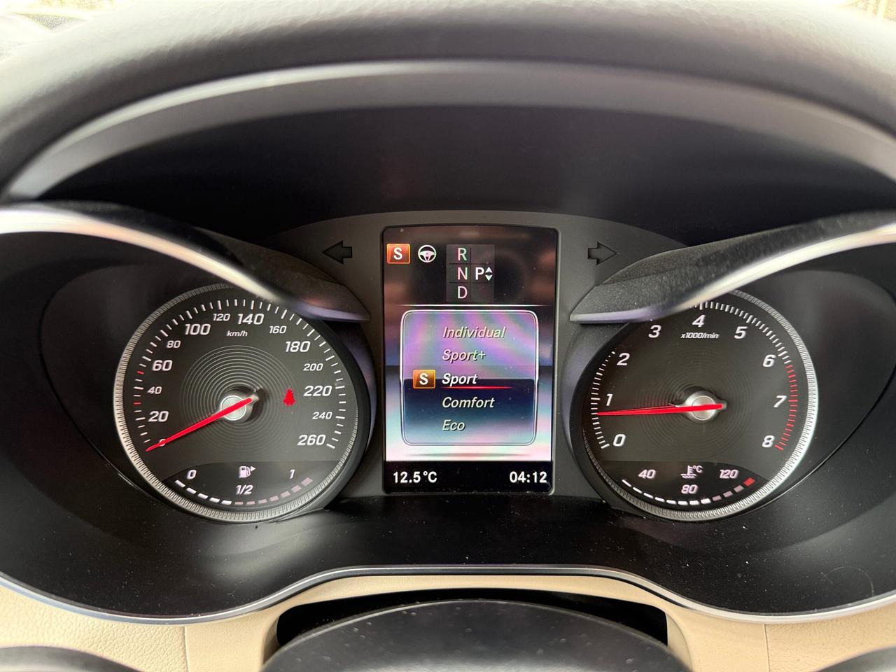 2019 Mercedes-Benz GLC-Class GLC 300 4MATIC SUV, DISTRONIC + WITH PILOT STEERIN Photo