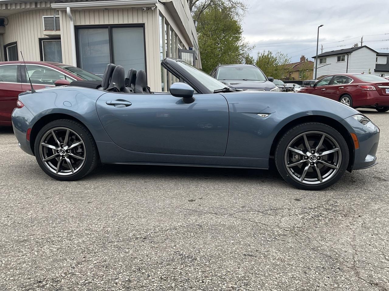 2016 Mazda MX-5 GT - LEATHER! NAV! BSM! 6 SPEED MT! Photo