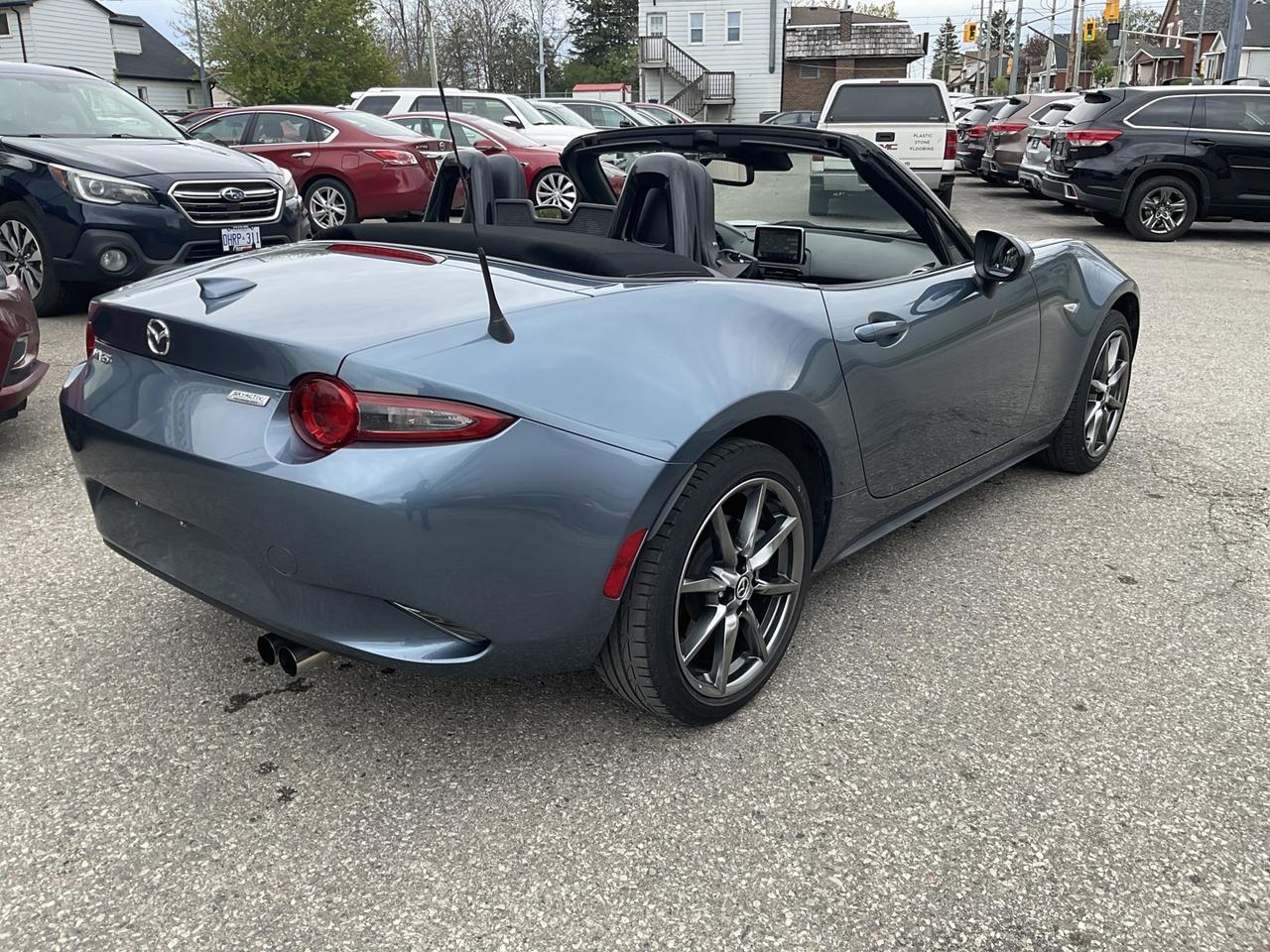 2016 Mazda MX-5 GT - LEATHER! NAV! BSM! 6 SPEED MT! Photo