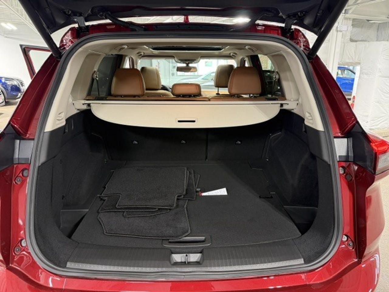 2025 Nissan Rogue PLATINUM, HUD, DIGITAL DASH, BOSE, PRO-PILOT, XM Photo