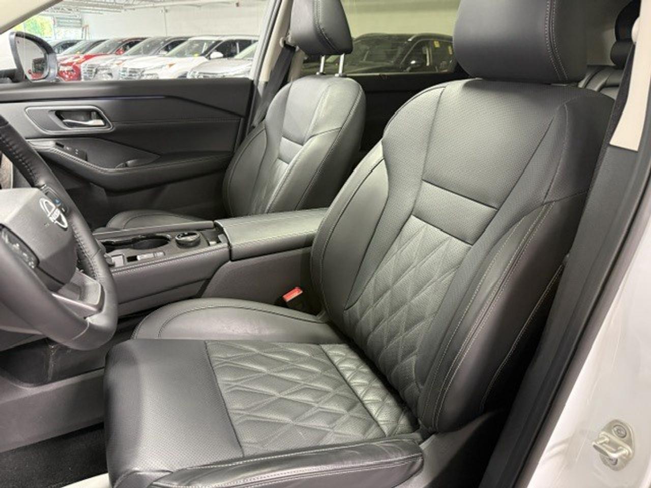 2025 Nissan Rogue PLATINUM, HUD, DIGITAL DASH, BOSE, PRO-PILOT, XM Photo