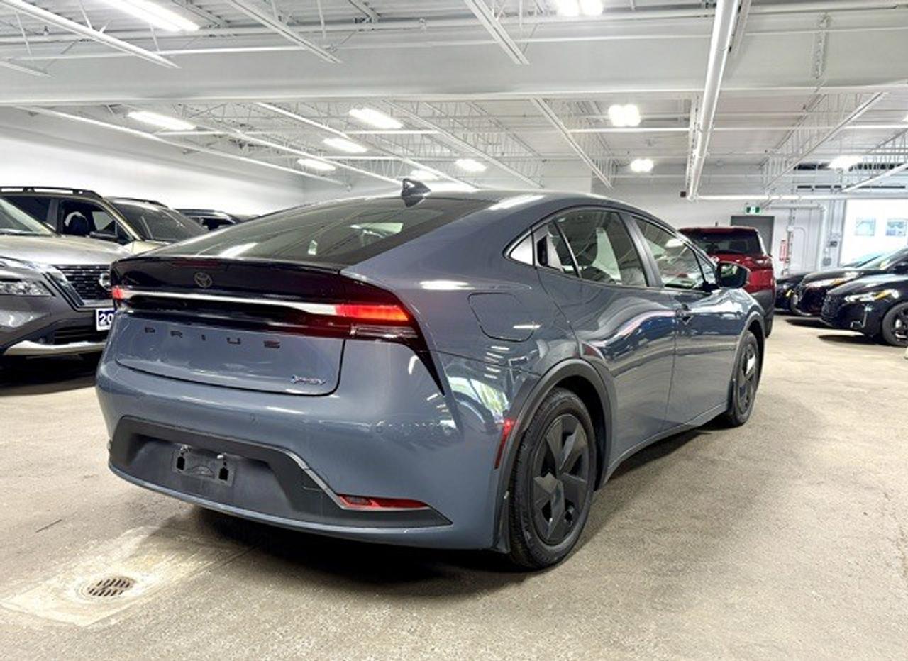 2025 Toyota Prius Plug-In Hybrid SE Auto Photo
