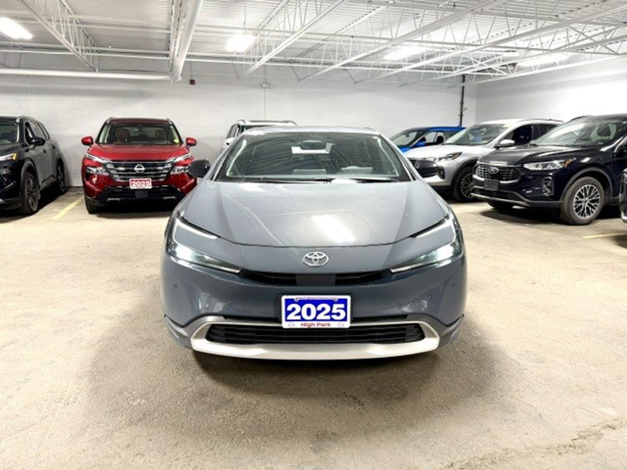 2025 Toyota Prius Plug-In Hybrid SE Auto Photo