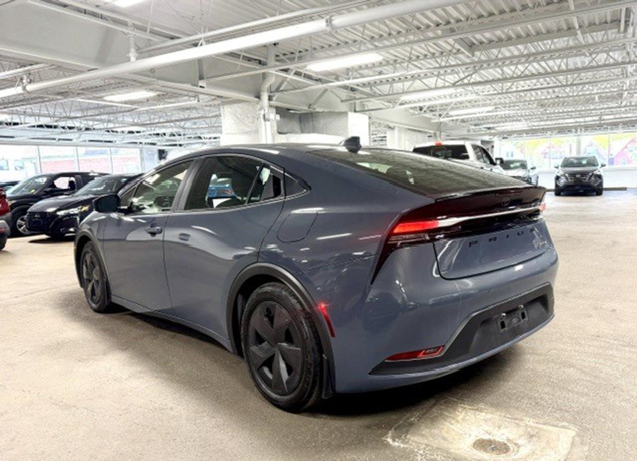 2025 Toyota Prius Plug-In Hybrid SE Auto Photo