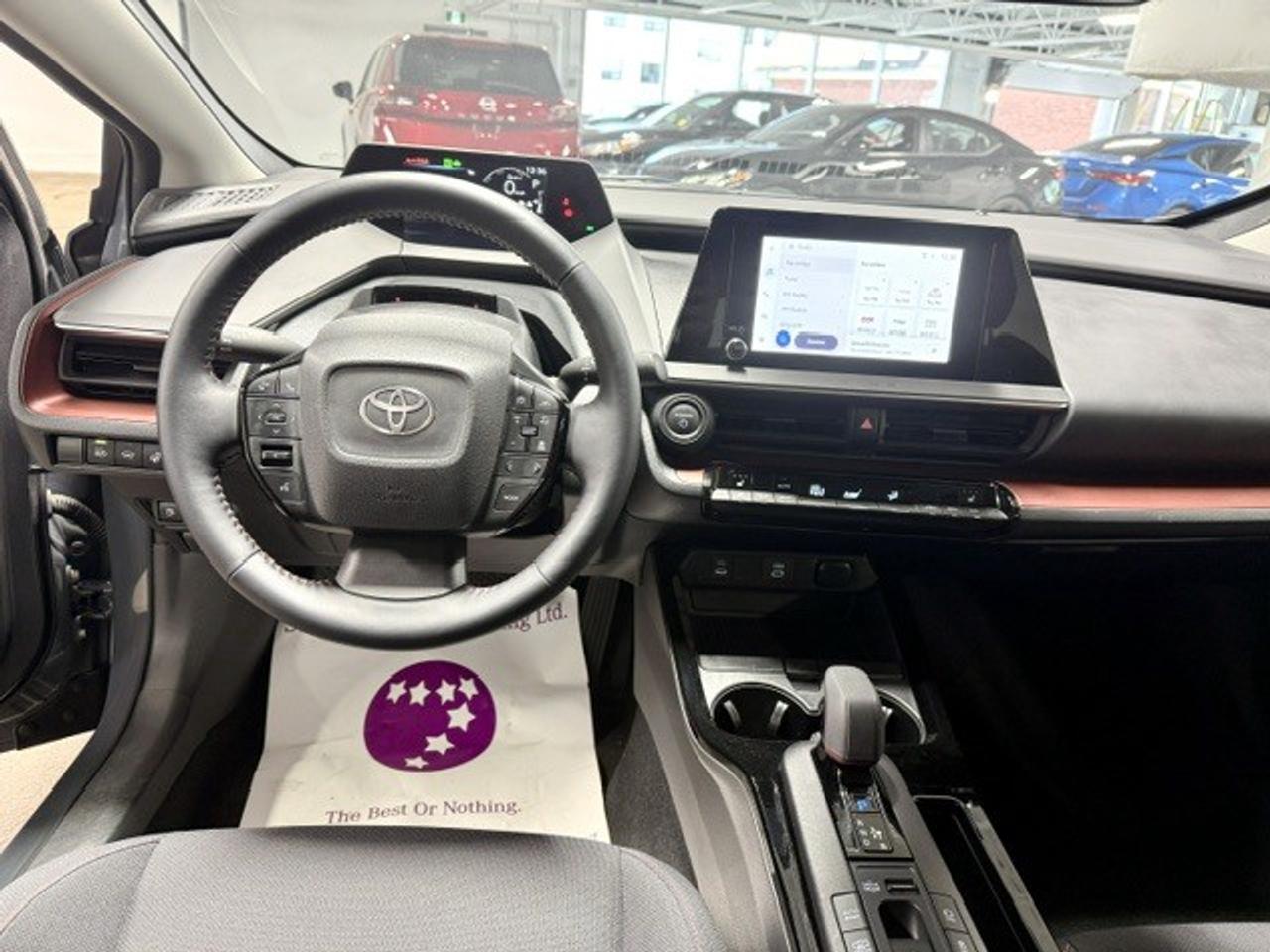2025 Toyota Prius Plug-In Hybrid SE Auto Photo
