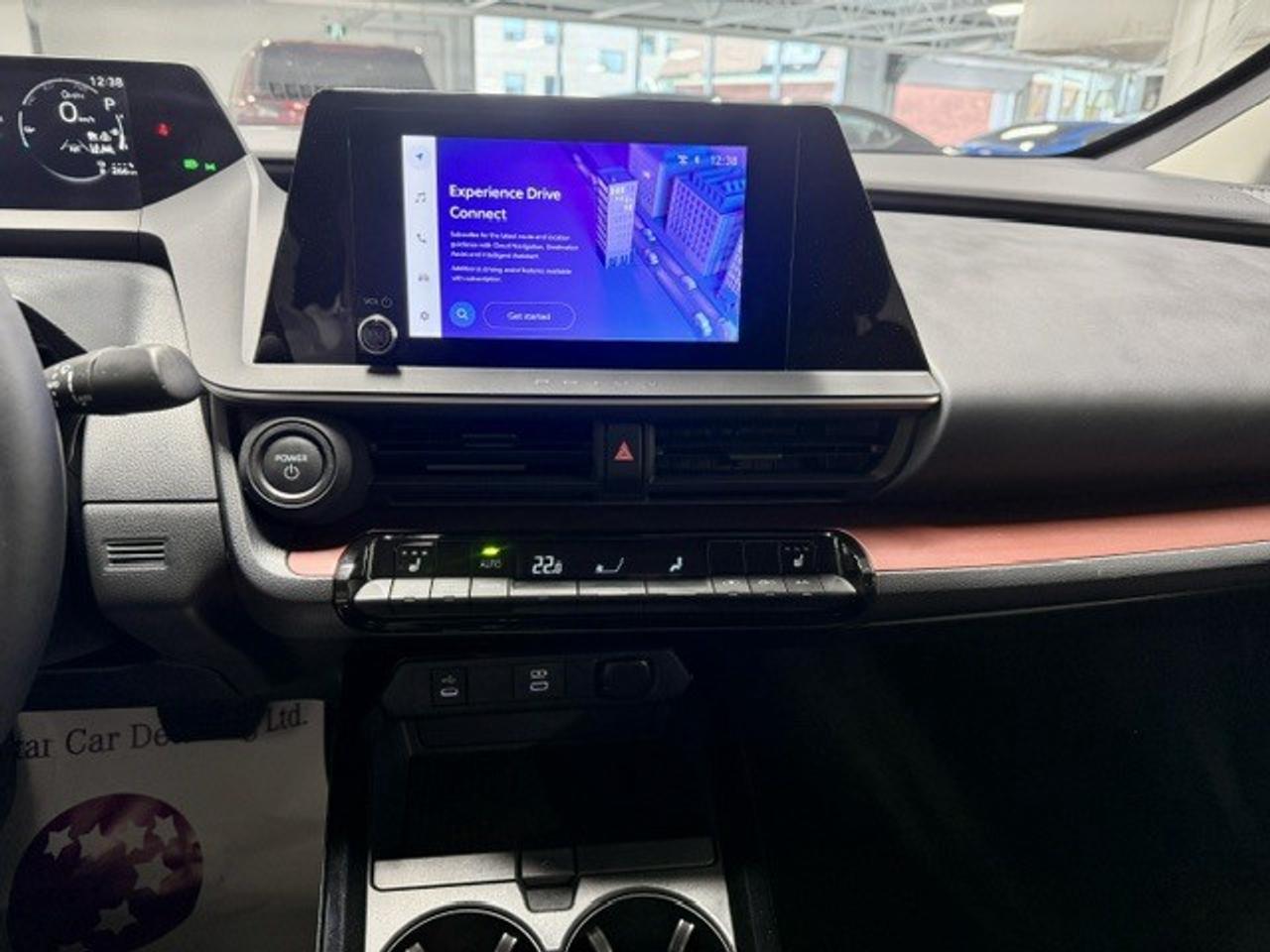 2025 Toyota Prius Plug-In Hybrid SE Auto Photo