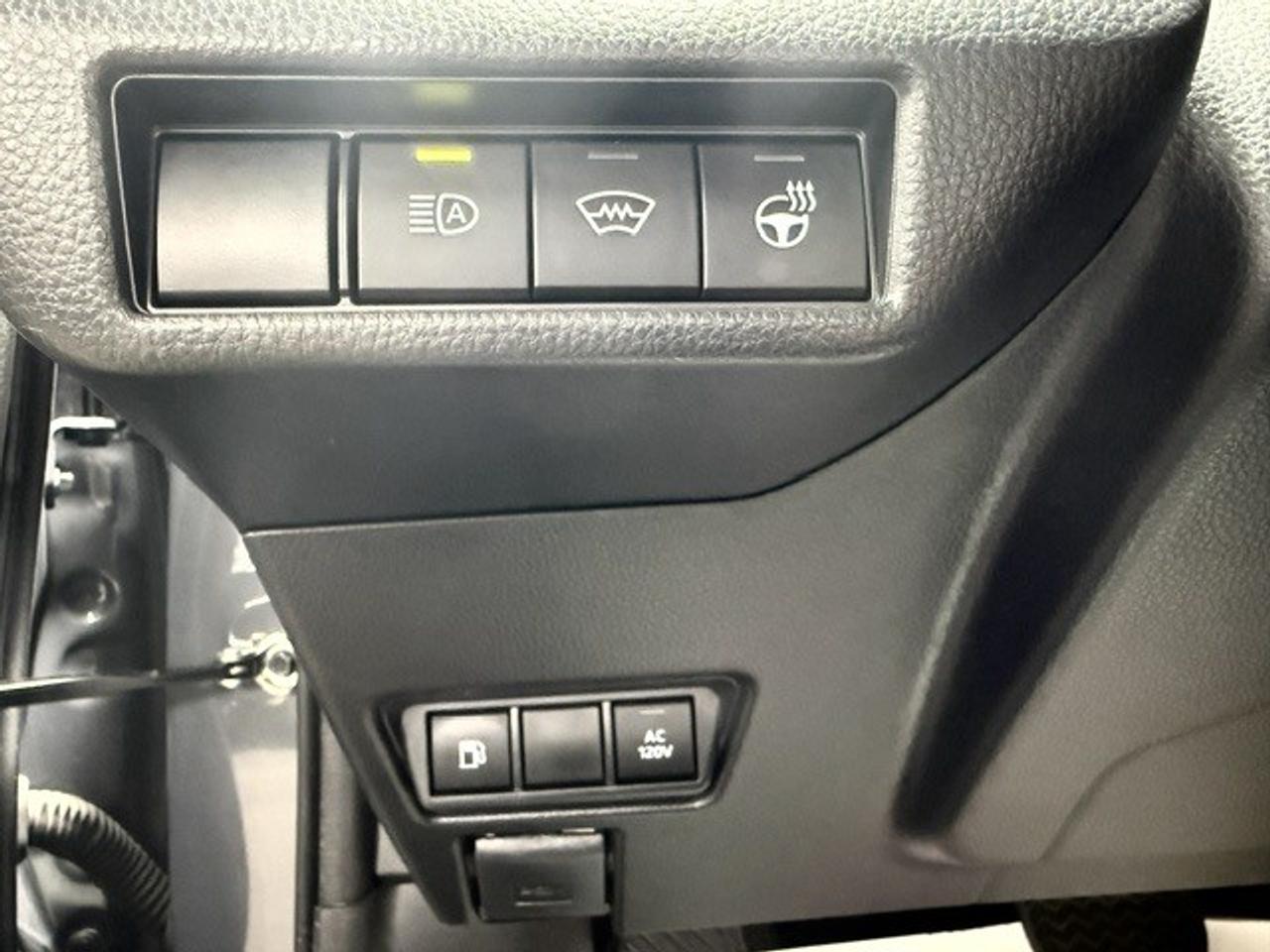 2025 Toyota Prius Plug-In Hybrid SE Auto Photo