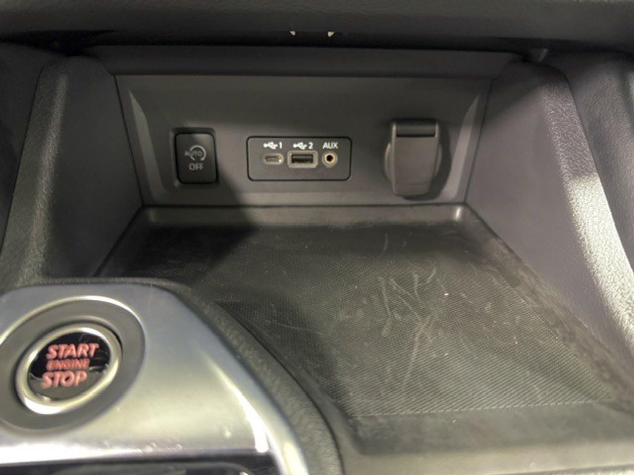 2025 Nissan Sentra SR 4dr Sedan Photo